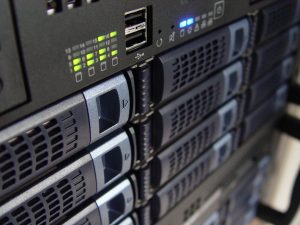 ¿Qué servidor necesito? Compartido, VPS, Dedicado o Cloud - Amnislabs